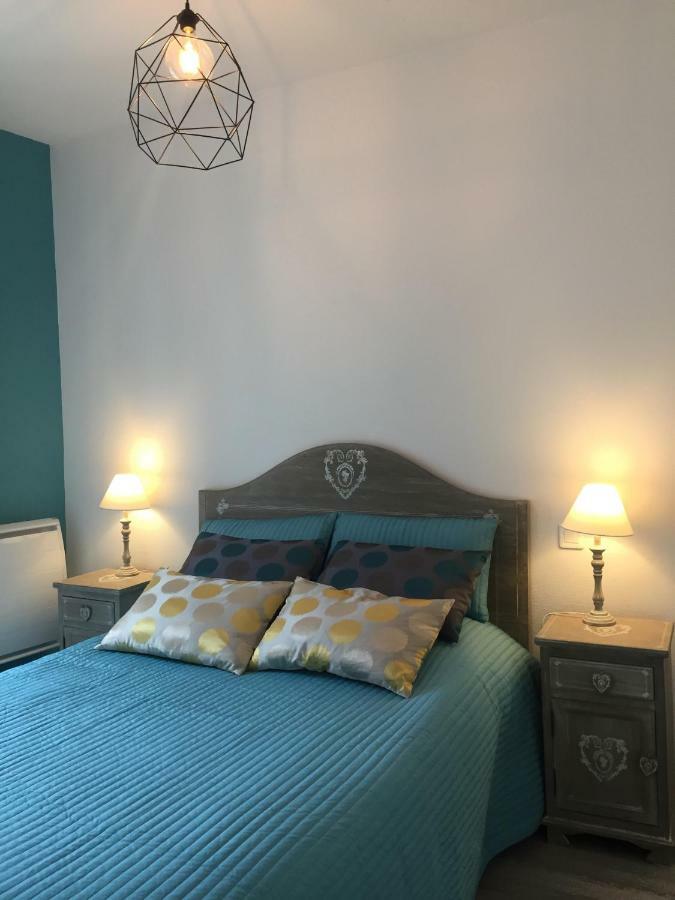 Les Meubles De Luchon - La Perle Bleue - Centre Luchon, Beau T2, 2 A 4 Personnes, Wifi Lägenhet Bagnères-de-Luchon Exteriör bild